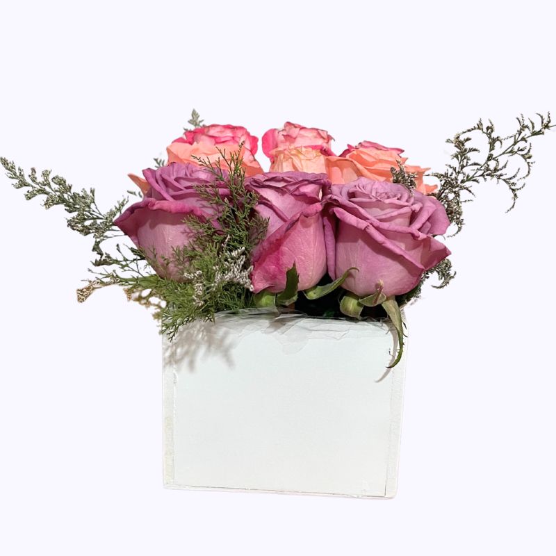 Cajita con rosas multicolor